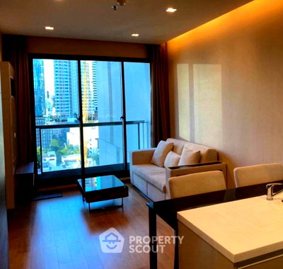 Condos for sale : 200m To BTS Saint Louis | 1-BR Condo For Sale At The Address Sathorn (ID 2804765)
