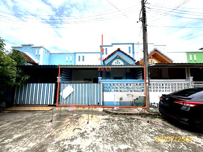 Townhouses for sale Pathumthani : TOWN HOUSE 18 Sq.w. Thanyaburi Pathumthani for 621,000