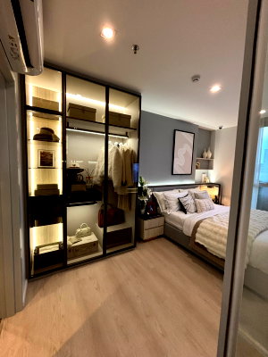 Condos for sale : Urgent Sale! Brand-New Riverside Condo with Chao Phraya River Views, “Wan Vela at Chao Phraya,” Owner Selling Directly with No Agent.