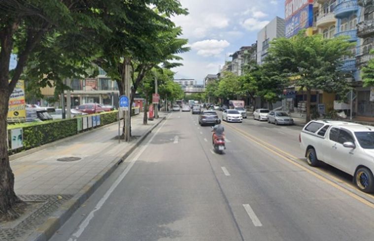 Land for sale, 600 sq wah, Phra Khanong