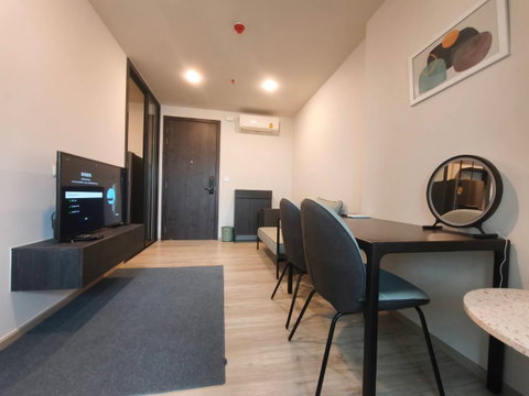 For Rent XT Huaikhwang 1 Bed high floor with close kitchen layout