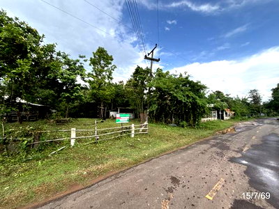 Factory for sale Ubon Ratchathani : FACTORY 800 Sq.w. Kut Khao Pun Ubon Ratchathani for 862,000