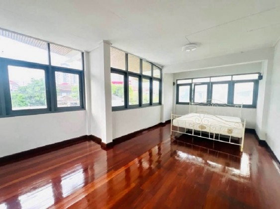 รูป ให้เช่าHome Office บ้านเดี่ยว 2 ชั้น ย่านประชานิเวศน์ 1 / ใกล้ ตลาดมาร์เช่ / ตลาดประชานิเวศน์ 1 / เหมาะเป็นสำนักงาน , Office , studio จดบริษัทได้ - รูปที่ 6/14