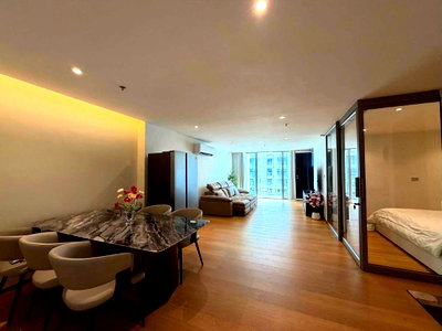 คอนโดให้เช่า : ให้เช่าคอนโด Asoke Place สุขุมวิท 21 ราคาดีมาก! 2bed 80ตรม.
