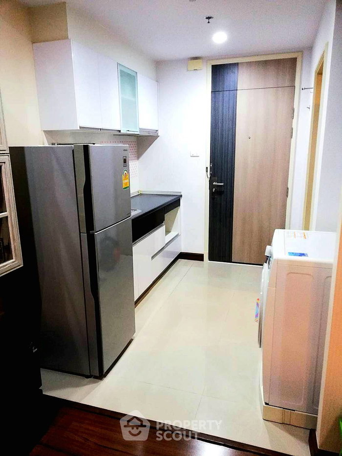 รูป ให้เช่าคอนโดหนึ่งห้องนอน Supalai Lite Sathorn-Charoenrat ย่านบางโคล่ (ID 3217049) - รูปที่ 4/8