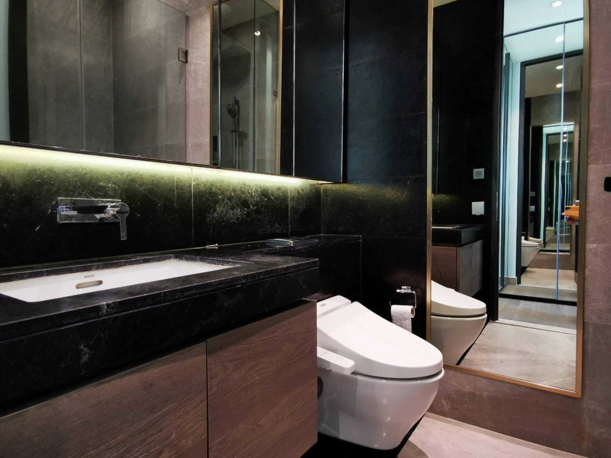 รูป RENTED! LTH16080 - Luxury Corner Condo for Rent Chidlom | 28 Chidlom | 74 sq.m. | 2 Beds 2 Baths | BTS Chit Lom | 90K - รูปที่ 4/7