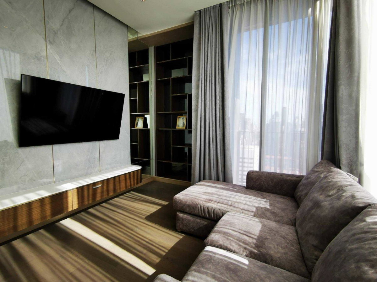 รูป RENTED! LTH16080 - Luxury Corner Condo for Rent Chidlom | 28 Chidlom | 74 sq.m. | 2 Beds 2 Baths | BTS Chit Lom | 90K - รูปที่ 2/7