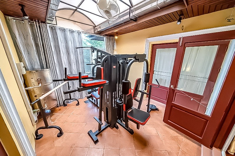 รูป High End House for Sale Thung Klom Tan Man 6 Bedrooms - รูปที่ 14/14