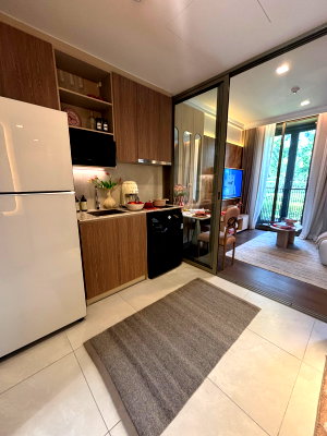 Condos for sale : Vales House: Brand new pet-friendly condo. Ready to move in this December!
