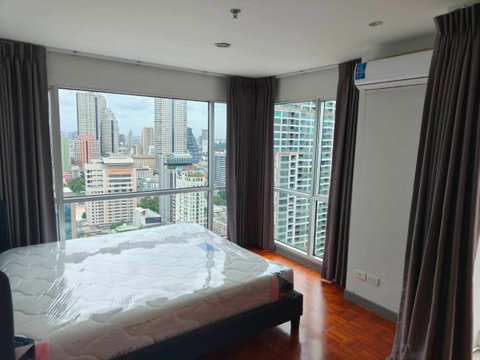 คอนโดให้เช่า : Silom Suite (สีลมสวีท) (( Sathorn สาทร )) MK-02 line @livingbkk