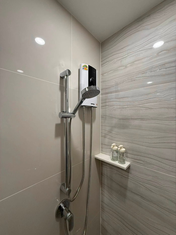 รูป Life Rama 4 - Asoke ห้องสวย ราคาดี สอบถามเพิ่มเติมได้ที่ Line @condorental - รูปที่ 9/10