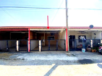 Townhouses for sale : TOWN HOUSE 20 Sq.w. Muang Lop Buri Lopburi for 1M