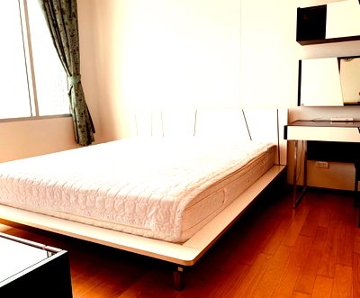 คอนโดให้เช่า : ให้เช่า คอนโด VILLA SATHORN (วิลล่าสาทร) ห้องสวย รีโนเวทใหม่ สะอาด พร้อมเข้าอยู่ ติด BTS กรุงธนบุรี (สายสีลม และสายสีทอง) 