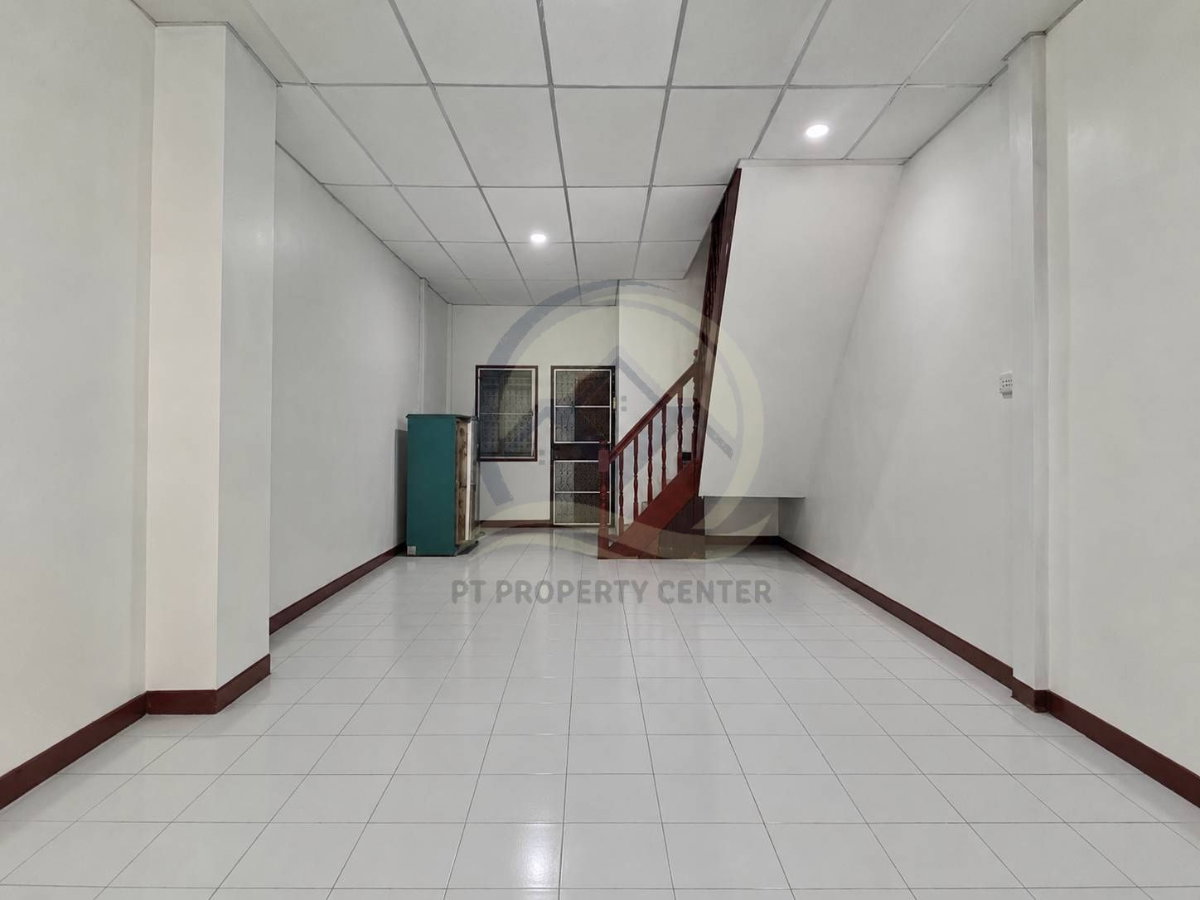 รูป หมู่บ้านสินธานี 2 ซอยรามอินทรา 119 ถนนรามอินทรา มีนบุรี ทาวน์โฮม 2 ชั้นราคาพิเศษ ปรับปรุงแล้วพร้อมอยู่ โครงการติดถนนใกล้รถไฟฟ้า เดินทางสะดวก - รูปที่ 5/16