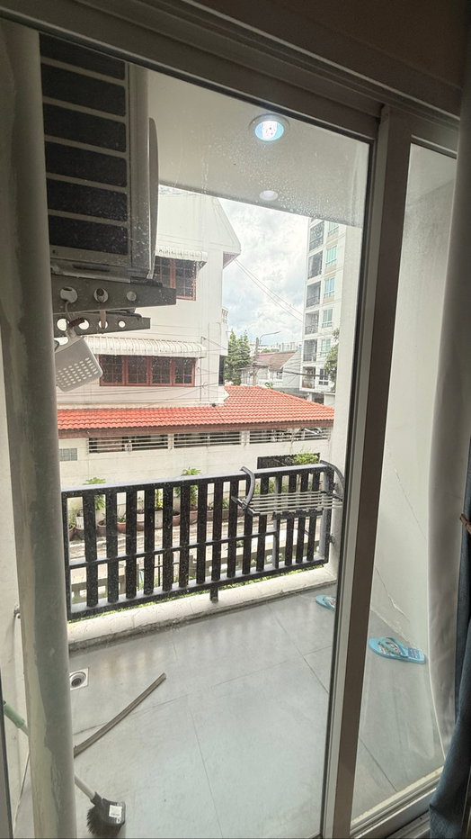 รูป ให้เช่า 10,000 The Next condo ติด MRTภาวนา (สายสีเหลือง) พร้อมเข้าอยู่ - รูปที่ 15/22