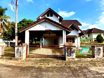 Houses for sale : HOME 120 Sq.w. Muang Lampang Lamphang for 1.4M