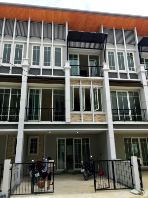 เช่าทาวน์โฮม นนทบุรี : 🏠 ให้เช่าบ้าน : Golden Town 2 Pinklao - Charansanitwong (โกลเด้นทาวน์ 2 ปิ่นเกล้า - จรัญสนิทวงศ์)   รหัสทรัพย์ | 📌LNP-H1126