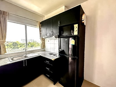 Condos for sale : Studio Condo for Sale AD Hyatt Wongamat Pool View