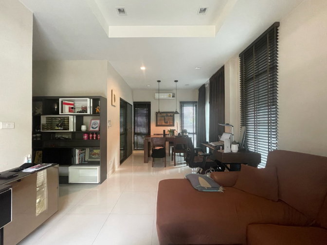รูป P0880/[ขาย] ออร่า รามคำแหง 94 (Aura Ramkhamhaeng 94) - รูปที่ 13/14