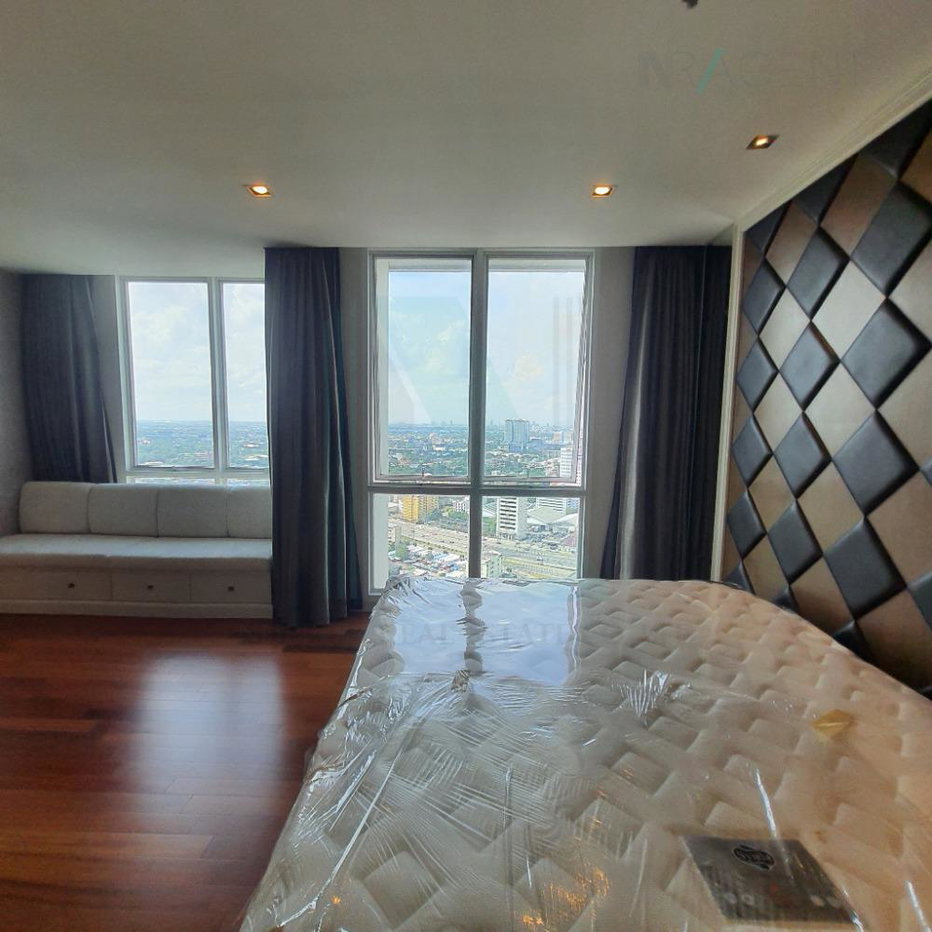 รูป 📌 ให้เช่าคอนโด เดอะ โฟร์วิงส์ เรสซิเดนซ์ อาคาร 1 ชั้น 26 Duplex 3 ห้องนอน ขนาด 300.00 ตรม ใกล้ สนามกอล์ฟ กรุงเทพกรีฑา - รูปที่ 2/8