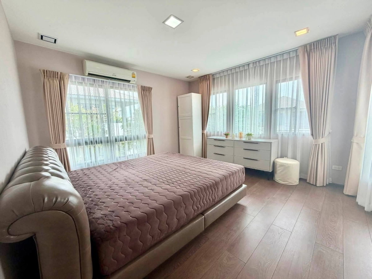 รูป บ้านเดี่ยว 4 ห้องนอนให้เช่า ใกล้เมกาบางนา - รูปที่ 14/15