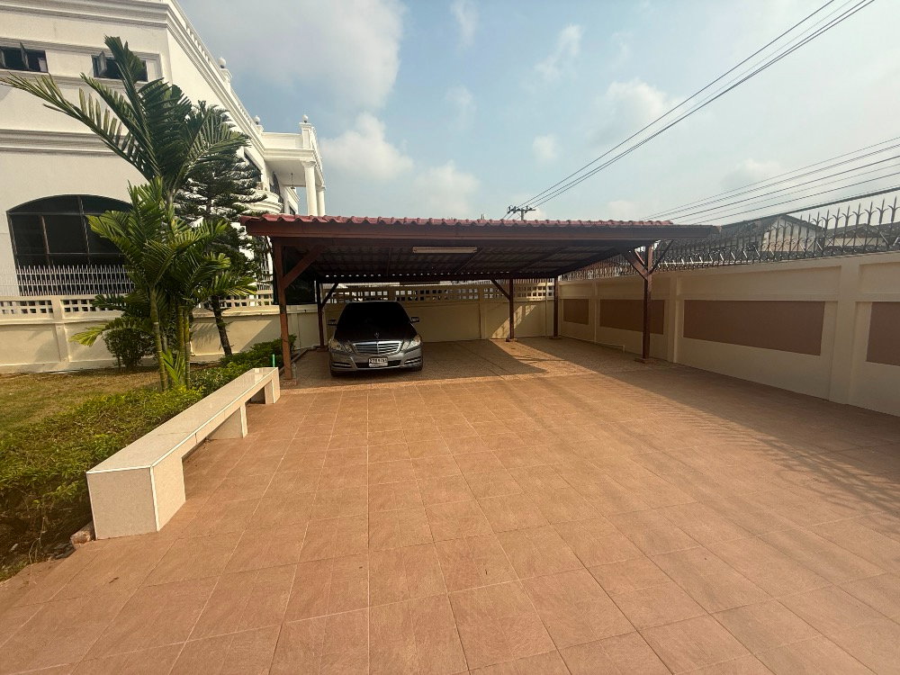 รูป 🏡✨ ให้เช่าบ้านเดี่ยว 2 ชั้น ใกล้ BTS แบริ่ง | ที่ดินใหญ่ 120 ตร.ว. จอดรถ 4 คัน - รูปที่ 12/13