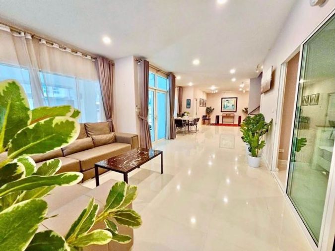 10-bed house for rent, 1000 sqm, 150 sq wah, Sai Mai