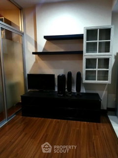 รูปภาพ 1-BR Condo at Supalai Lite Sathorn-Charoenrat in Bang Khlo (ID 3217049)