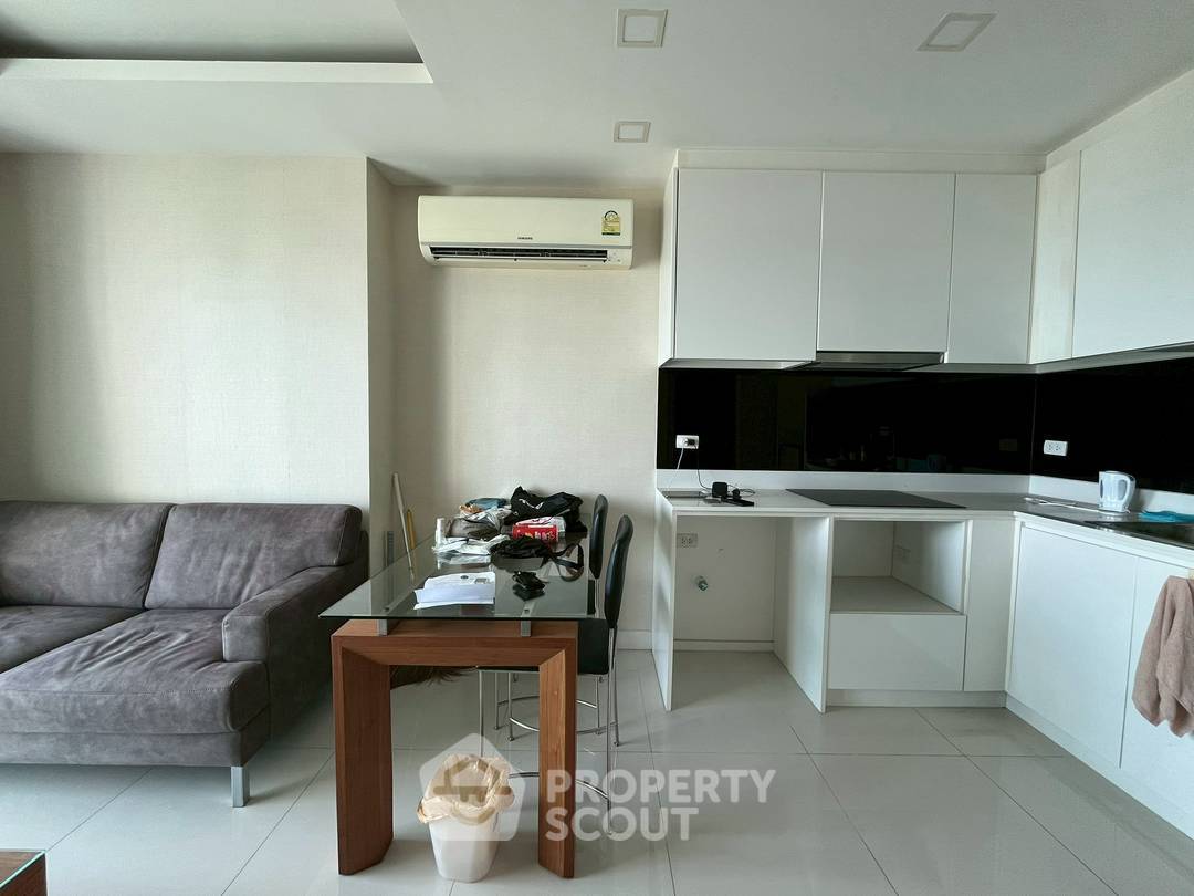 รูป คอนโด 1 ห้องนอน ขายที่ One Tower Pratamnak พระตำหนัก (ID 3216589) - รูปที่ 2/10