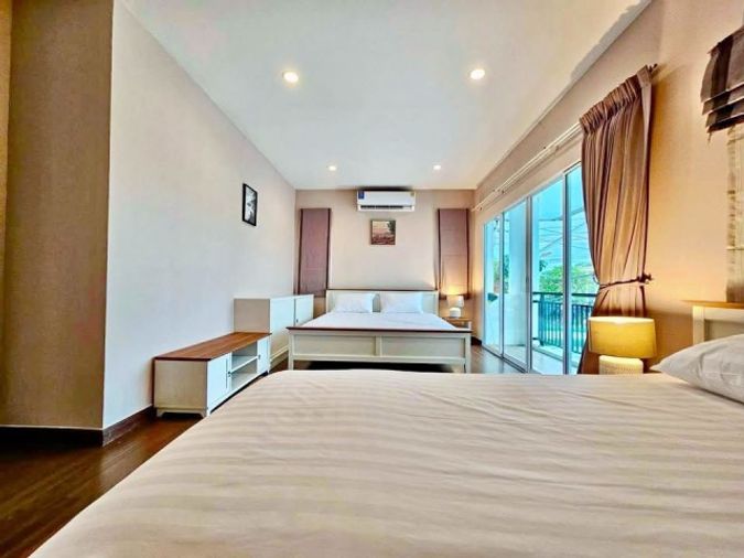 10-bed house for rent, 1000 sqm, 150 sq wah, Sai Mai