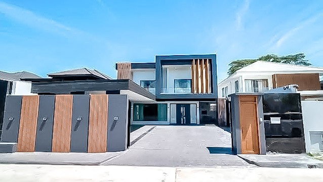 รูป Pool Villa for Rent Chaiyaphruek Jomtien Pattaya 5 Bedrooms - รูปที่ 1/18