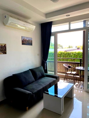 Condos for rent 700 Year Sports Arena Chiang Mai : 🍃 Room for RENT! at The Unique Koomuang Condominium in Old Town area - near to Nimman, 7-11, University, Supermarke, Cafe, Hospital and etc.
