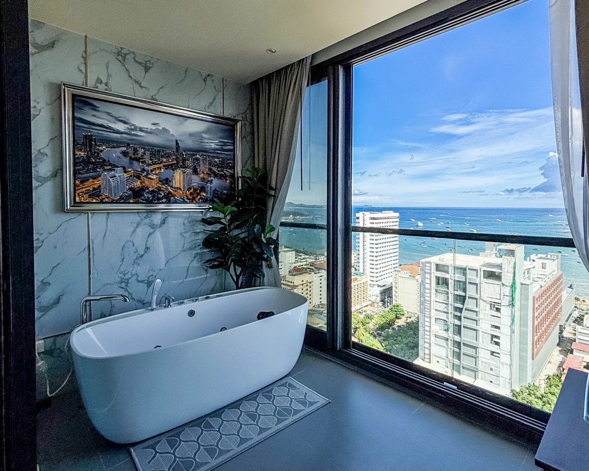 รูป 2 Bedroom Sea View Condo for Sale EDGE Central Pattaya - รูปที่ 7/13