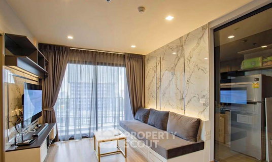 รูปภาพ 2-BR Condo At The Base Garden Rama 9 Near ARL Ramkhamhaeng (ID 3135104)