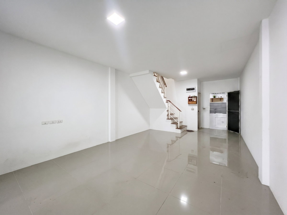 รูป 🏡 ทาวน์โฮม 2 ชั้น ทำเลทองอมตะนคร! "ประภัสสร แกรนด์วิลล์ 24-25" แค่ 1.79 ล้าน - รูปที่ 13/18