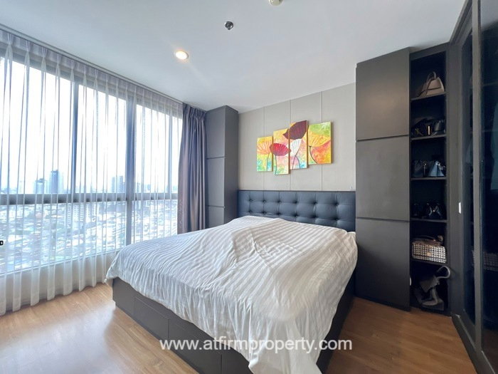 รูป [ขายห้อง 2BED] คอนโด เดอะทรี อินเตอร์เชนจ์ | 𝗧𝗛𝗘 𝗧𝗥𝗘𝗘 𝗜𝗡𝗧𝗘𝗥𝗖𝗛𝗔𝗡𝗚𝗘 ใกล้รถไฟฟ้า 2 สาย (MRT บางโพ และ MRT เตาปูน) Tel. ⁨089 645 2832⁩ - รูปที่ 6/31