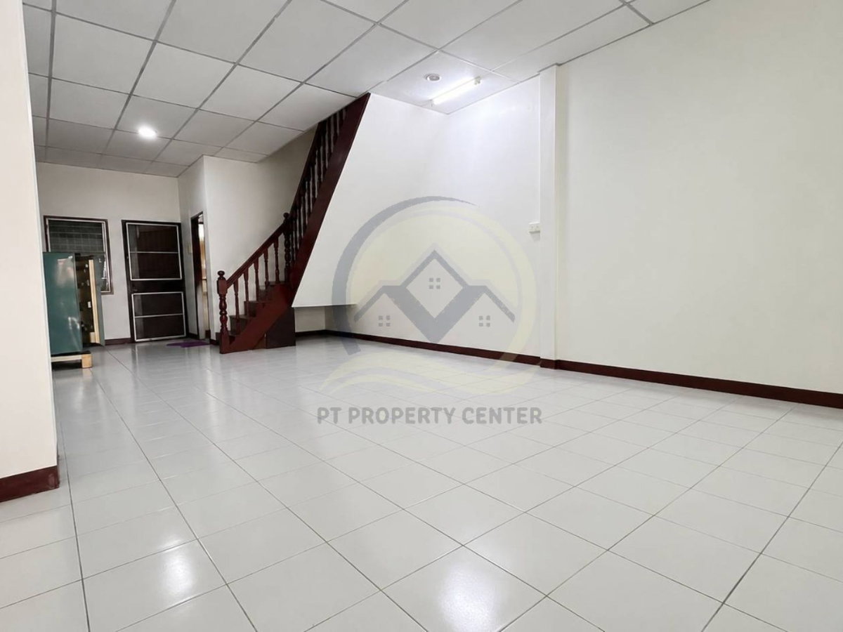 รูป หมู่บ้านสินธานี 2 ซอยรามอินทรา 119 ถนนรามอินทรา มีนบุรี ทาวน์โฮม 2 ชั้นราคาพิเศษ ปรับปรุงแล้วพร้อมอยู่ โครงการติดถนนใกล้รถไฟฟ้า เดินทางสะดวก - รูปที่ 6/16