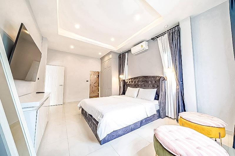 รูป High End House for Sale Chaiyapruek 5 Bedrooms Private Pool - รูปที่ 10/15
