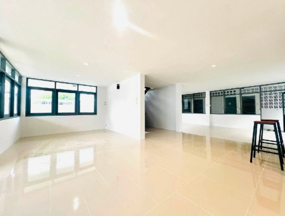 รูป ให้เช่าHome Office บ้านเดี่ยว 2 ชั้น ย่านประชานิเวศน์ 1 / ใกล้ ตลาดมาร์เช่ / ตลาดประชานิเวศน์ 1 / เหมาะเป็นสำนักงาน , Office , studio จดบริษัทได้ - รูปที่ 13/14