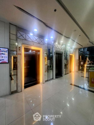 Condos for sale : 2-BR Condo For Sale At Metro Sky Prachachuen Near MRT Bang Son (ID 3218610)