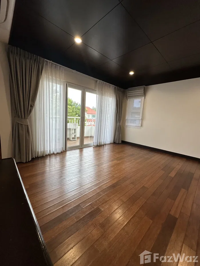 รูป บ้านเดี่ยว 3 ชั้น ปรับปรุงใหม่ พร้อมเข้าอยู่ 6697238 - รูปที่ 10/16