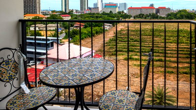 ขายคอนโด : 🛏️ 1 ห้องนอน - 🛁 1 ห้องน้ำ - 🏙️ City View - 🌏 ชื่อชาวต่างชาติ - 🏢 Seven Seas Côte ď Azur Pattaya - รหัส: SEVC09