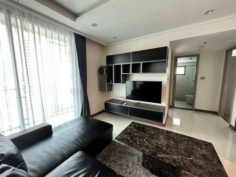 Available for rent! Supalai Oriental39. A Spacious 2 Bedroom with 68sqm. Fully furnished. Ready to move in