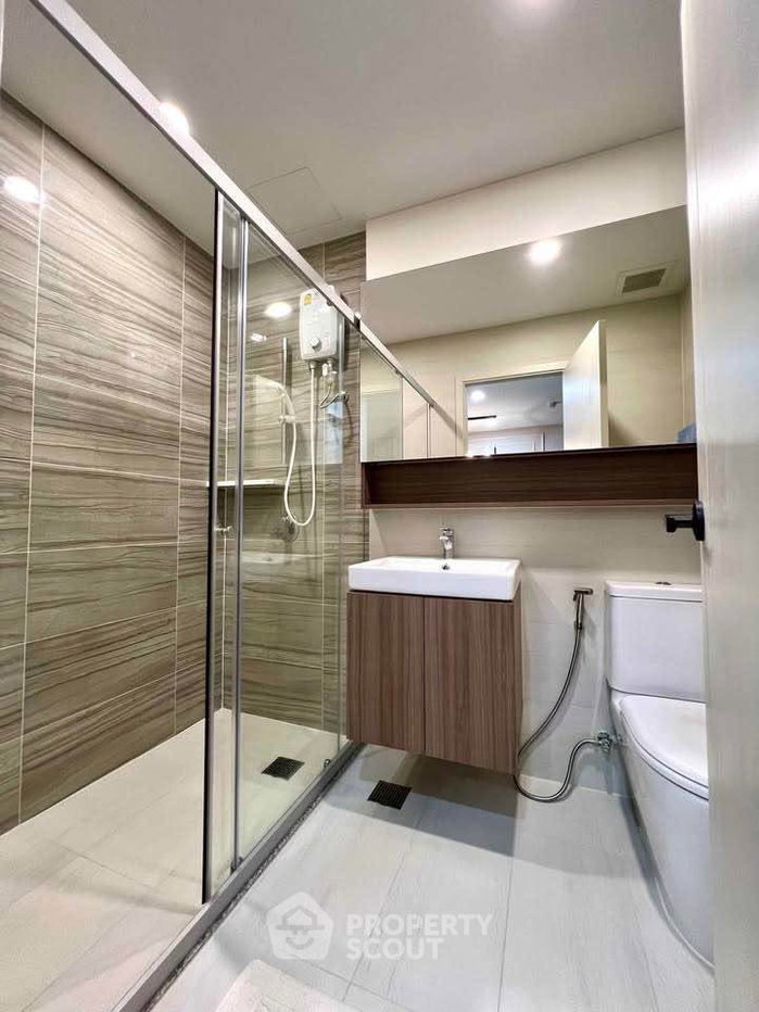 รูป คอนโด 2 ห้องนอน ชั้น 16 ที่ Supalai Veranda Ramkhamhaeng (ID 3221376) - รูปที่ 12/13