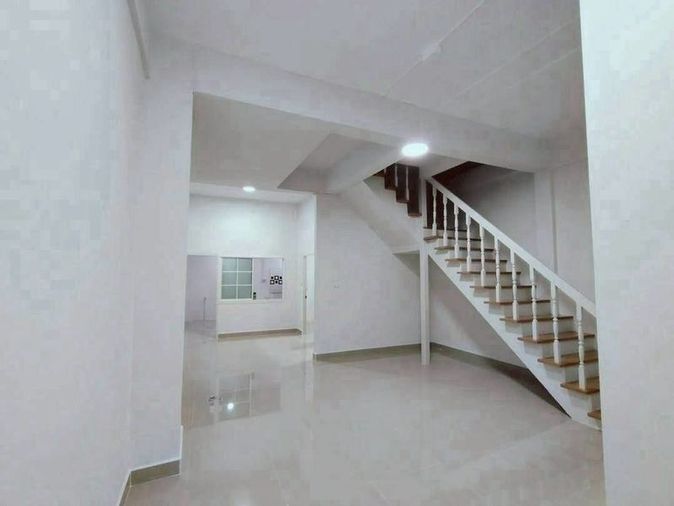 3-bed townhouse for sale, 20 sq wah, Suktawee Village