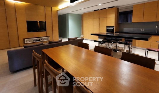 รูปภาพ Spacious 2-BR 121 Sqm At Saladaeng Residences Near MRT Silom (ID 3214144)