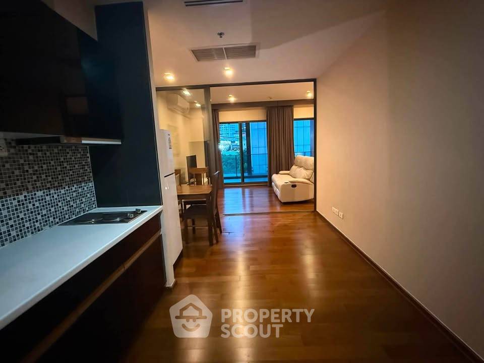 รูป ใกล้ BTS ทองหล่อ เพียง 100 ม. | 1-BR Noble Remix 57 ตร.ม. (ID 3220213) - รูปที่ 7/18