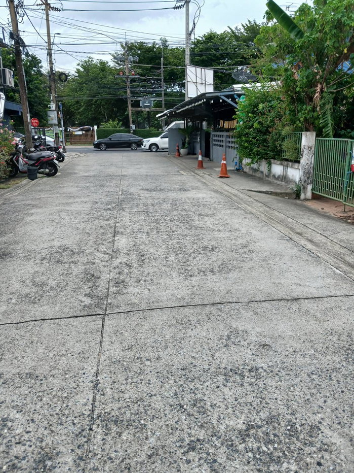 รูป ขายบ้านและที่ดิน 50 ตรว หมู่บ้านนักกีฬาแหลมทองเดิม เลขที่บ้าน 1368 ซอย ศรีบูรพา 9  แขวงคลองจั่น บางกะปิ - รูปที่ 5/7