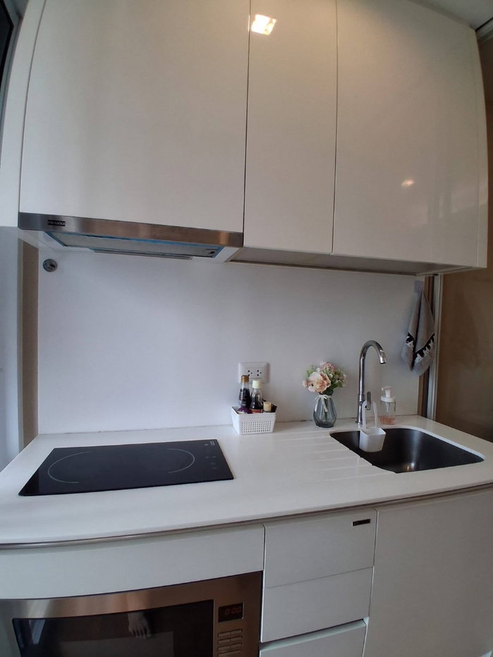 รูป คอนโดThe saint residence 30ตรม ใกล้mrt พหล300ม. มีเครื่องซักผ้า Google smart TV โซฟาเบดขนาดใหญ่ปรับนอนได้   - รูปที่ 10/13