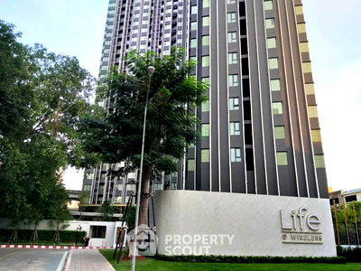 Condos for sale : 1-BR Condo For Sale At Life One Wireless Near BTS Phloen Chit (ID 939279)